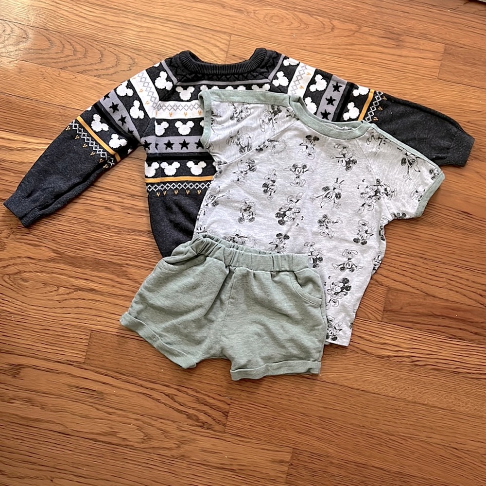 3T Boys Disney Mickey Mouse t-shirt sweater bundle outfit set green grey